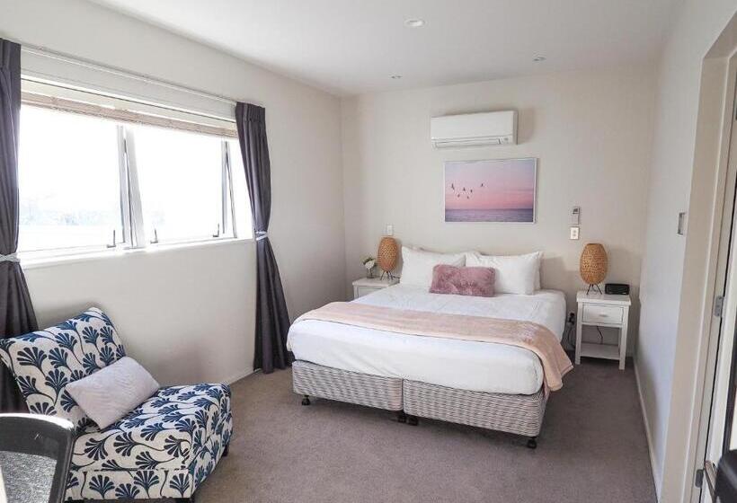 پانسیون Colombo Lodge