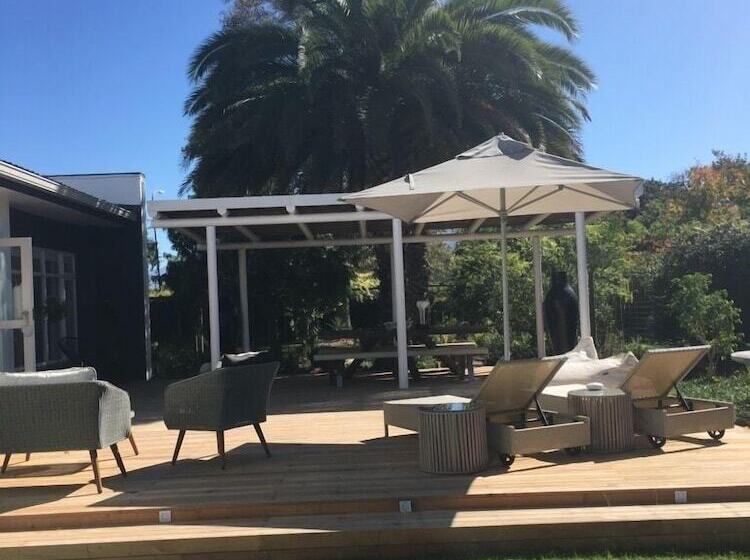 פנסיון Oude Berg Guesthouse   10 Caledon Street