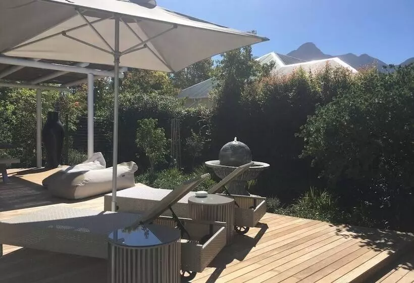 پانسیون Oude Berg Guesthouse 10 Caledon Street