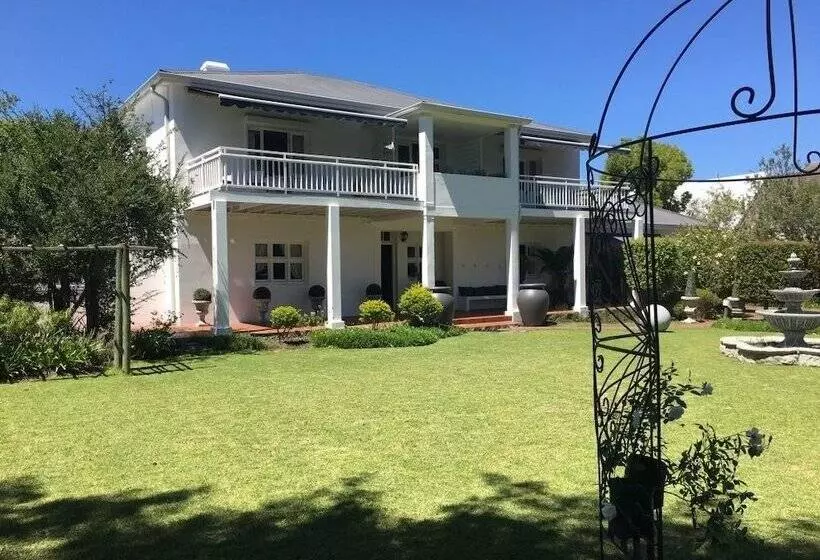 پانسیون Oude Berg Guesthouse 10 Caledon Street