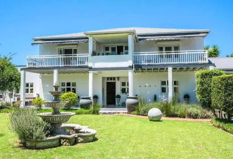 پانسیون Oude Berg Guesthouse 10 Caledon Street