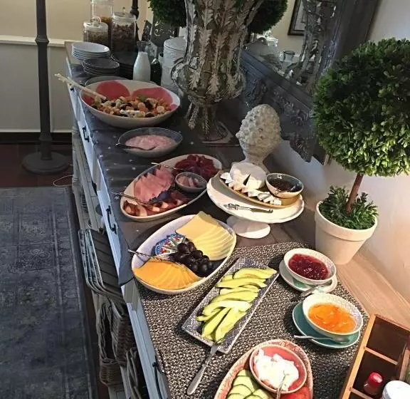 پانسیون Oude Berg Guesthouse 10 Caledon Street
