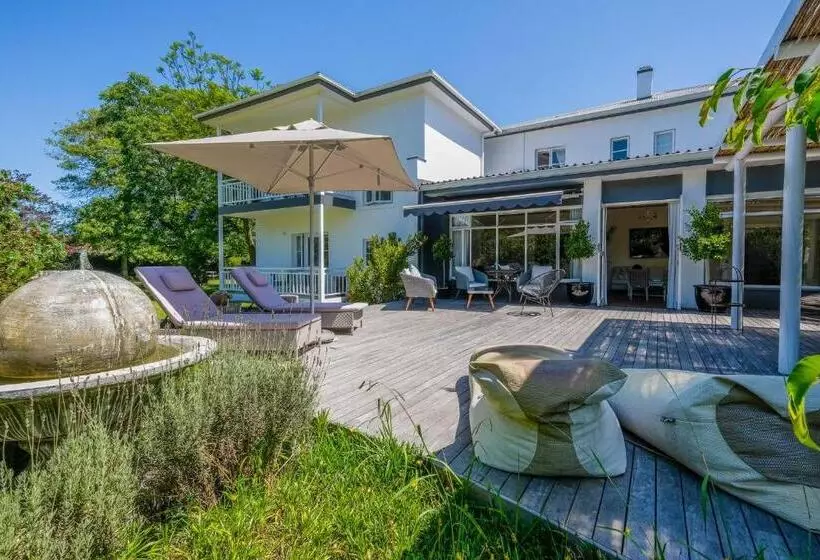 پانسیون Oude Berg Guesthouse 10 Caledon Street
