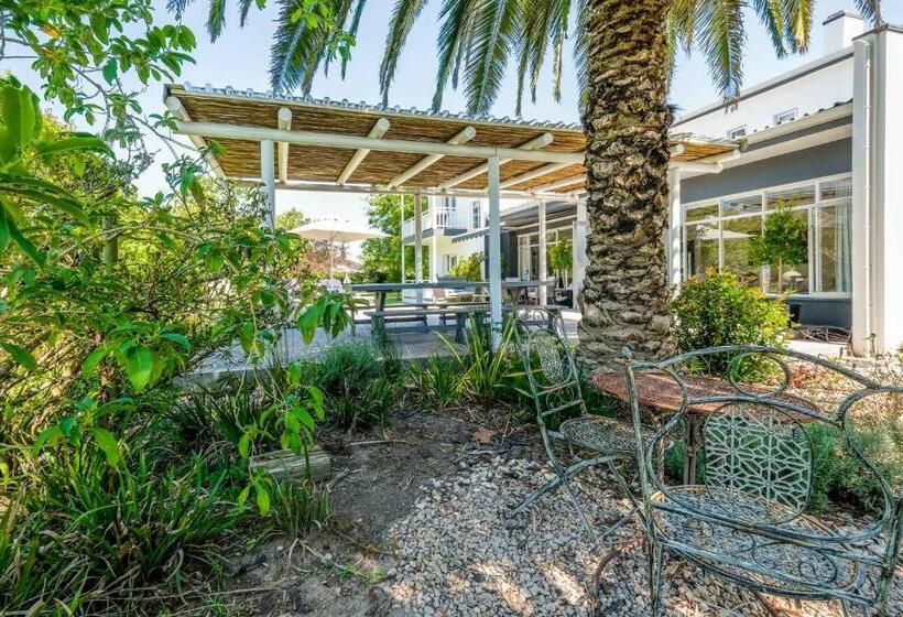 פנסיון Oude Berg Guesthouse   10 Caledon Street