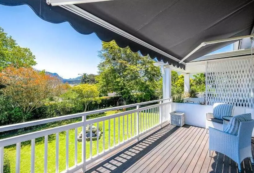 پانسیون Oude Berg Guesthouse 10 Caledon Street