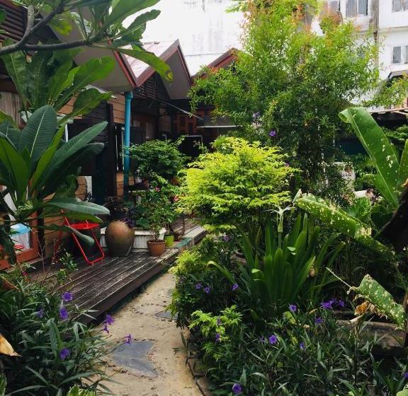 Пансион Noom Guesthouse