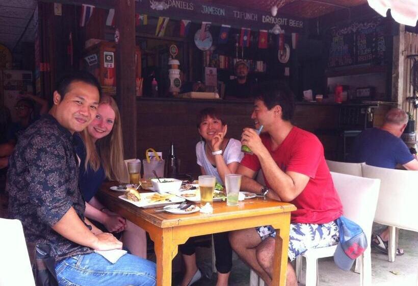 Пансион Noom Guesthouse