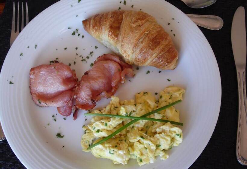 ペンション Roseroc Boutique Guest House