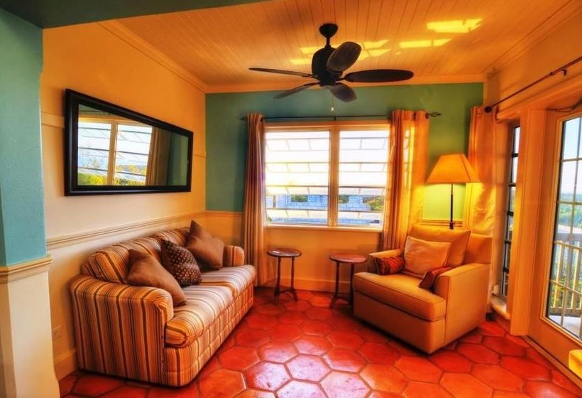 استراحتگاه Villa Allamanda