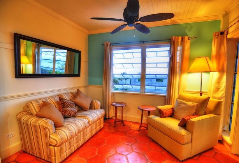 استراحتگاه Villa Allamanda