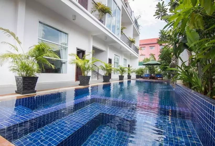 Saline Angkor Villa