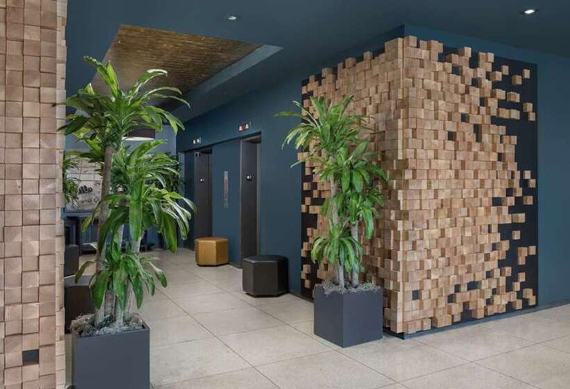 The Troubadour Hotel New Orleans