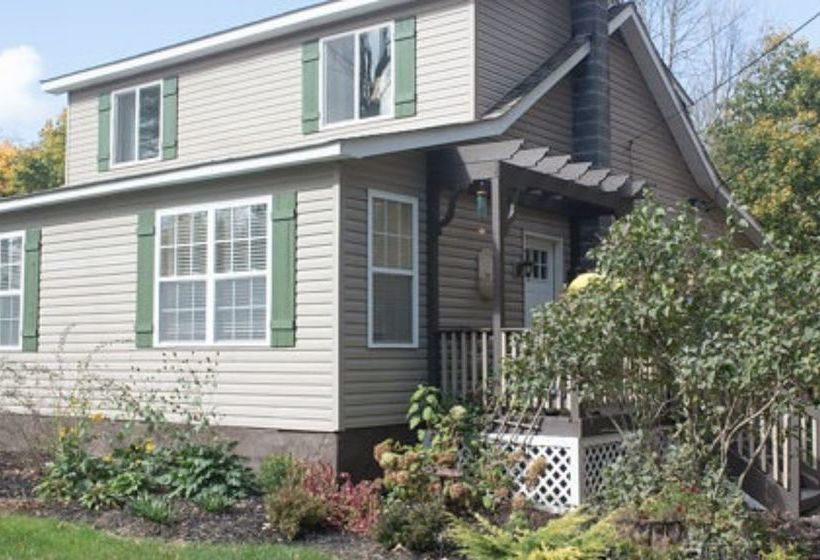 Windsong Retreat Bed & Breakfast