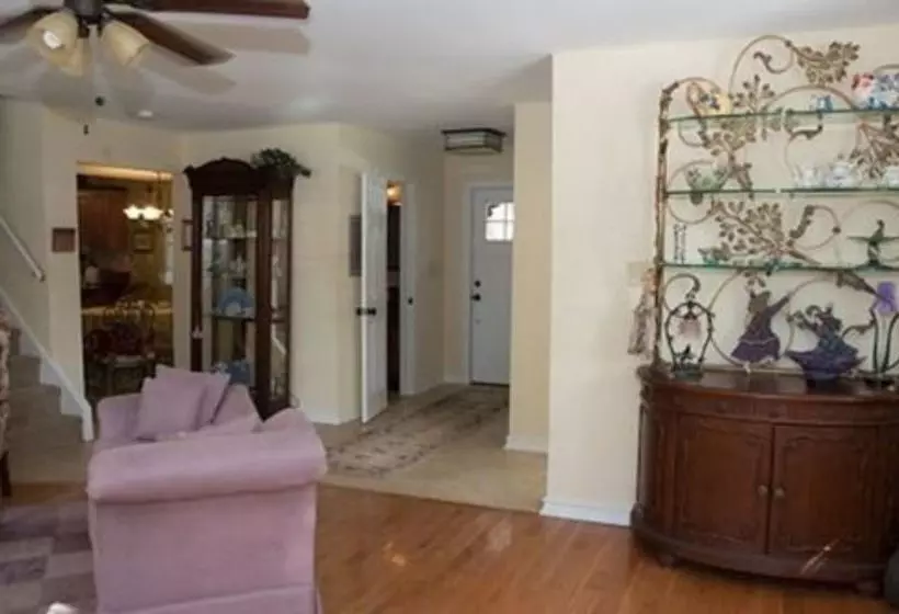 Windsong Retreat Bed & Breakfast