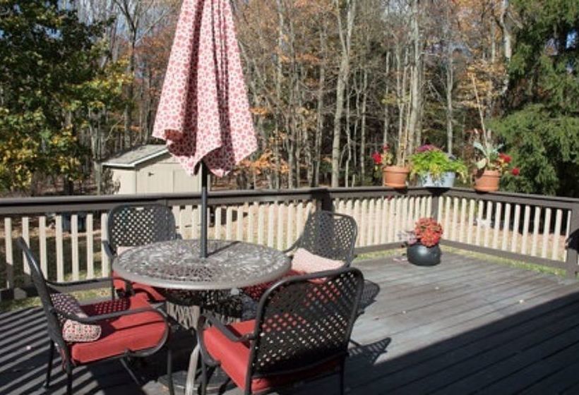 Windsong Retreat Bed & Breakfast