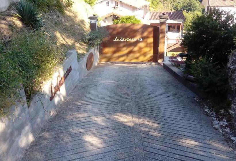 Отель Lagaressina Suite Anna Jacuzzi & Spa