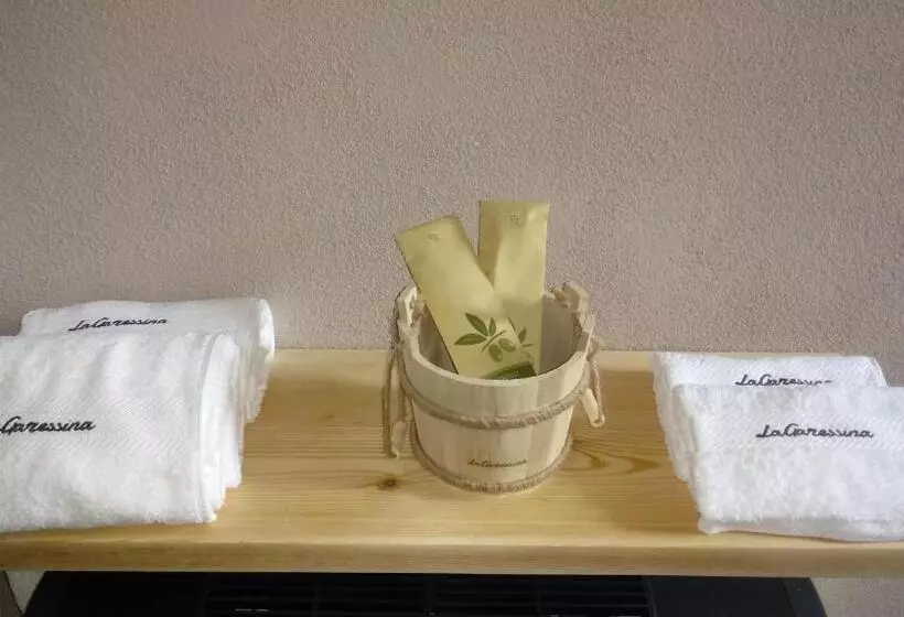 Hotelli Lagaressina Suite Anna   Jacuzzi & Spa