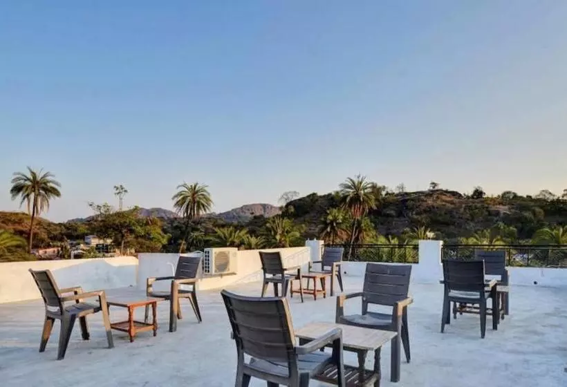 Hotel Mount Abu Spring Valley