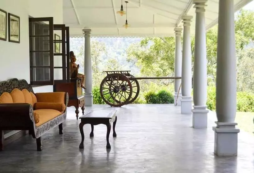 ペンション Cranford Railway Retreat