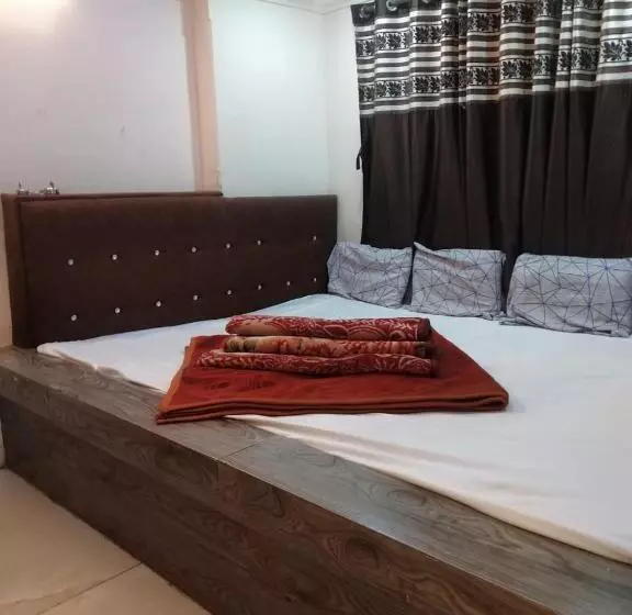 ペンション G P Guest House