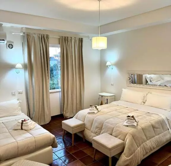 تختخواب و صبحانه La Magnolia 140