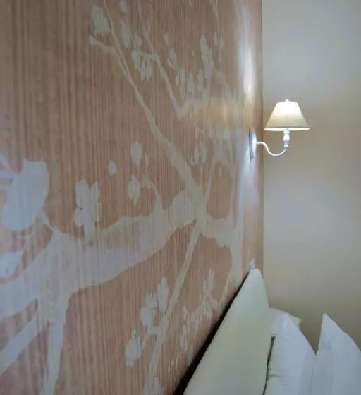 تختخواب و صبحانه La Magnolia 140