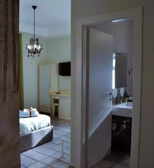 تختخواب و صبحانه La Magnolia 140