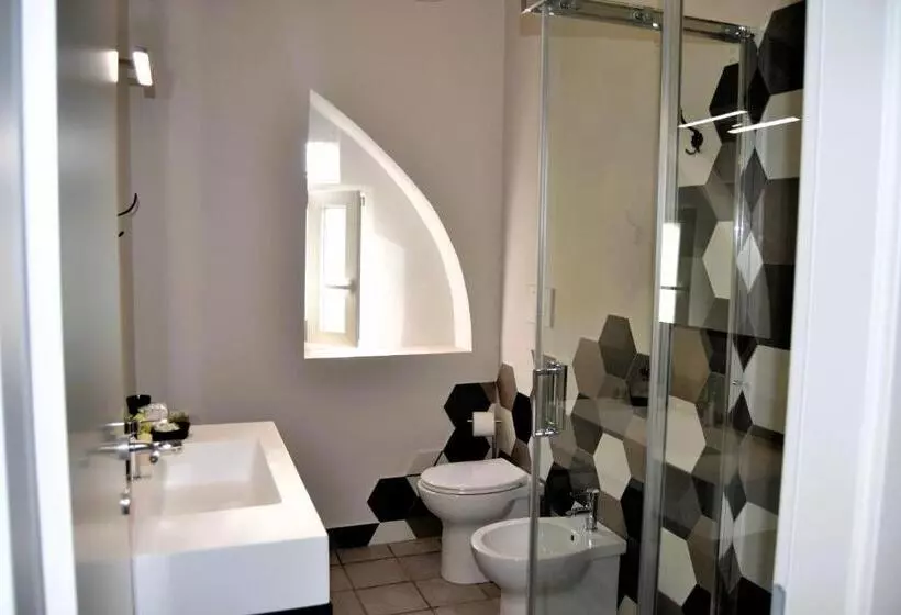 تختخواب و صبحانه La Magnolia 140