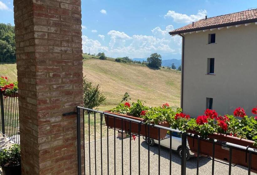 فندق Fuoridicampo Rossa