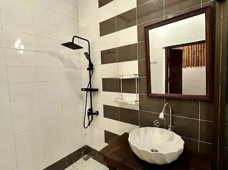 پانسیون Aloun Guesthouse