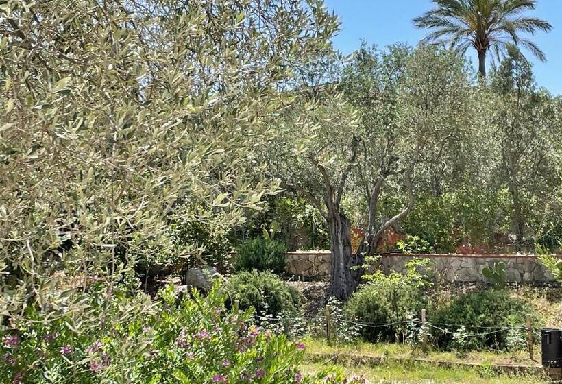 Пансион Vi Ja Villa Janas Cagliari Resort