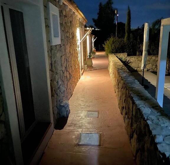 Пансион Vi Ja Villa Janas Cagliari Resort