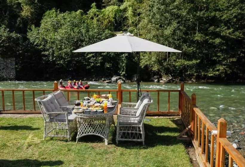 Lomakeskus Terapi̇ Tati̇l Köyü