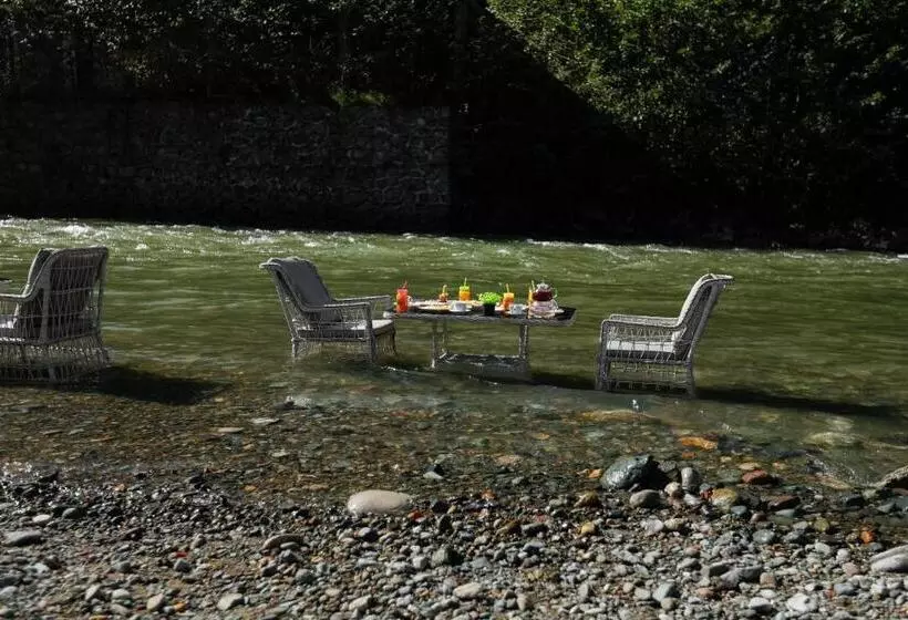 Lomakeskus Terapi̇ Tati̇l Köyü