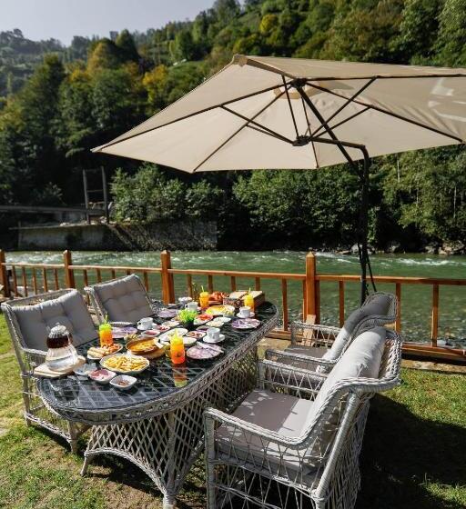 منتجع Terapi̇ Tati̇l Köyü