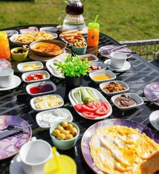 Lomakeskus Terapi̇ Tati̇l Köyü