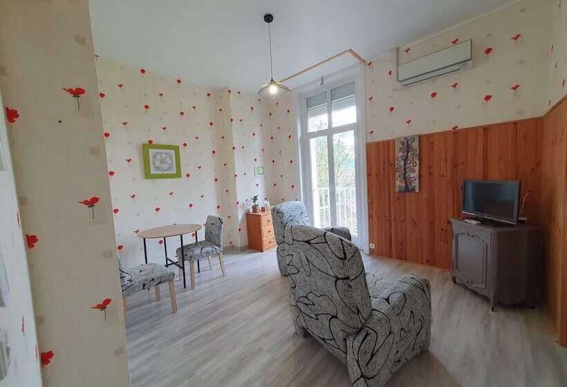 住宿加早餐  Chambres D Hôtes Villa Honorine