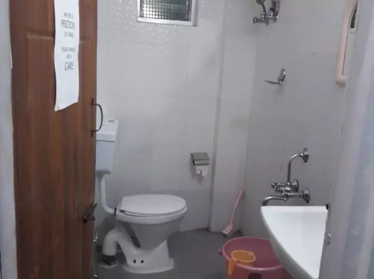 ホテル Smriya Homestay