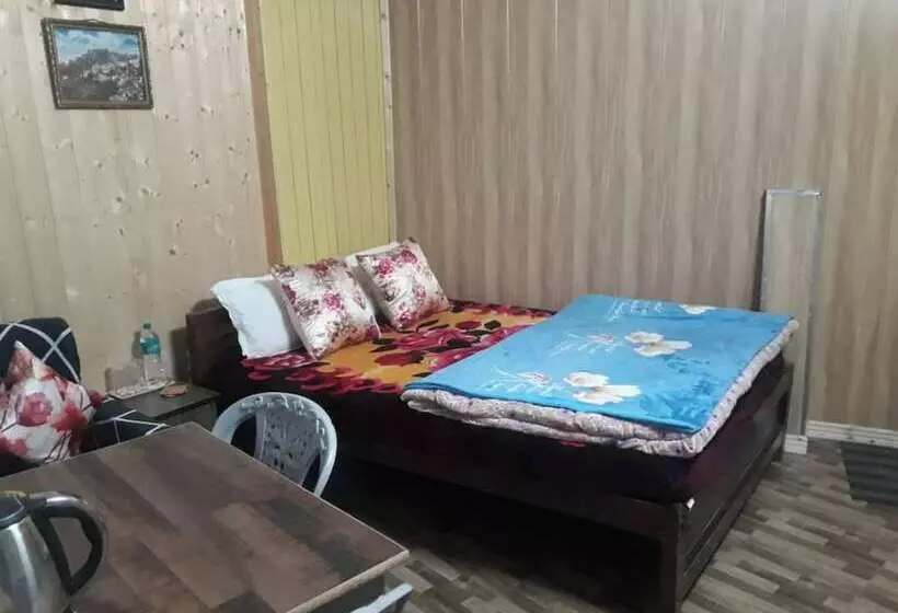 ホテル Smriya Homestay