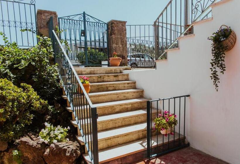 Пансион Lemon Tree Rooms