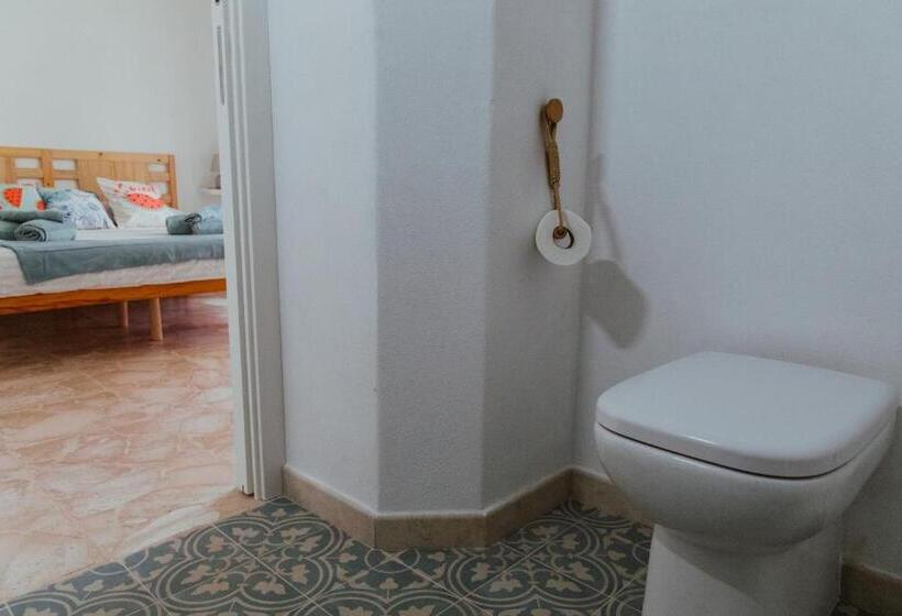 Пансион Lemon Tree Rooms