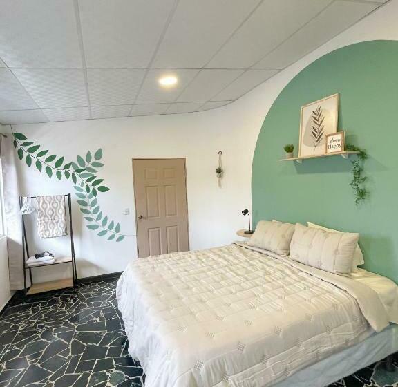 هاستل Casa Serena B&b