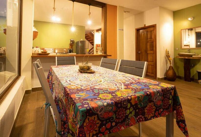 Hostel El Guayabal De Mindo