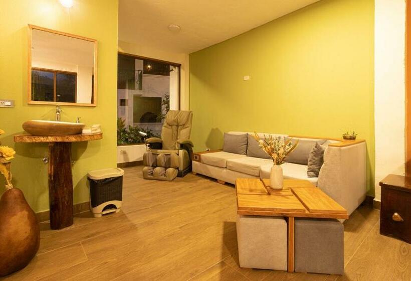 Hostel El Guayabal De Mindo