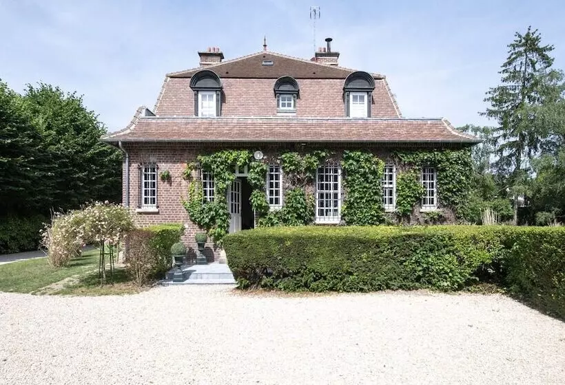 ベッドアンドブレックファースト Maison Heronnière
