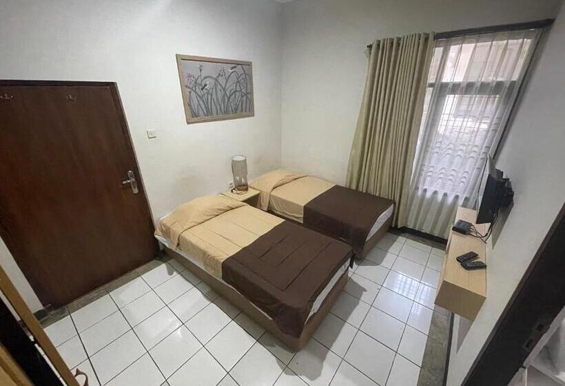 Отель Gegerkalong Asri