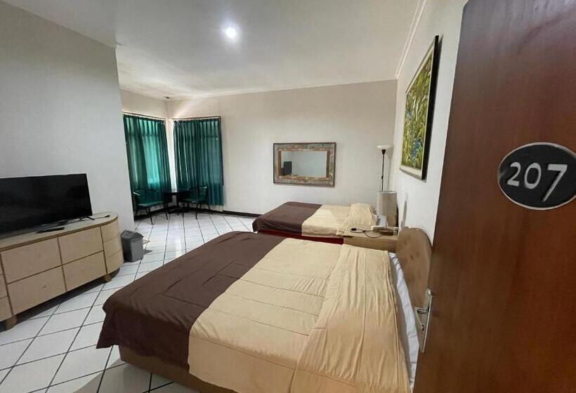 Отель Gegerkalong Asri