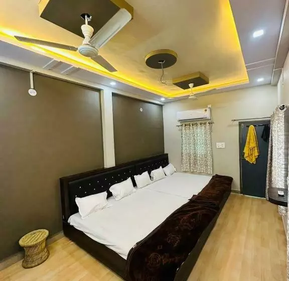 ホテル Tanodiya Palace&