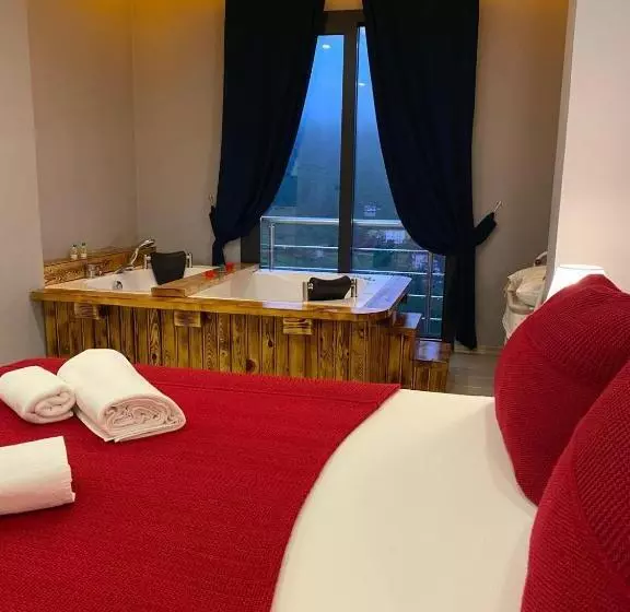 ベッドアンドブレックファースト Notena Suit Otel
