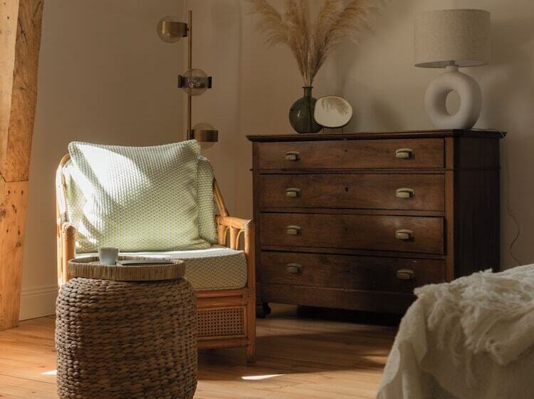 민박 Petit Chateau Vercourt